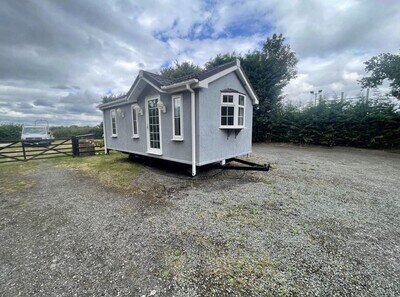 2005 Chalet for Sale Available immediately