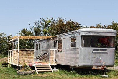 1957 Spartan Imperial Mansion – Mid-Century US Trailer – Airstream Glamping