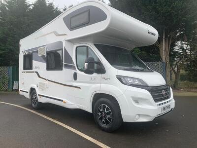 BENIMAR MILEO 294 AUTO, 4 BERTH, 4 BELTS FIXED ISLAND BED..