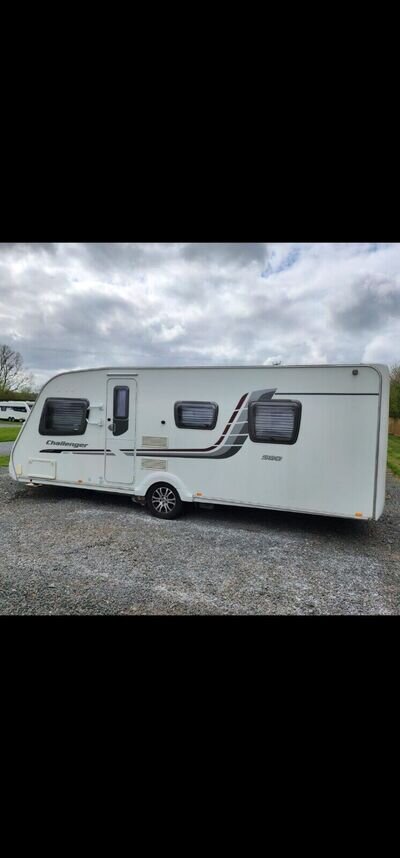 Swift challenger 580 4 berth caravan With Auto engage Motor Mover Swift challenger 580 4 berth caravan With Auto engage Motor Mover