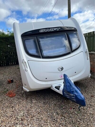2011 Swift Challenger 480 - 2 Berth Caravan - End Bathroom 2011 Swift Challenger 480 - 2 Berth Caravan - End Bathroom