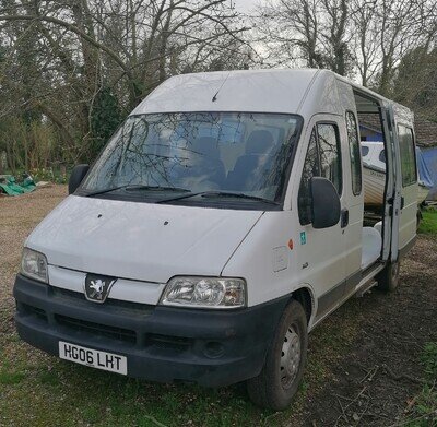 Campervan - Peugeot Boxer 2006 Diesel Bus 2.2 HDi FWD