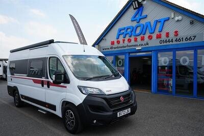 Pilote V630 J STANDARD FIAT 3 BERTH 4 TRAVEL SEAT MOTORHOME