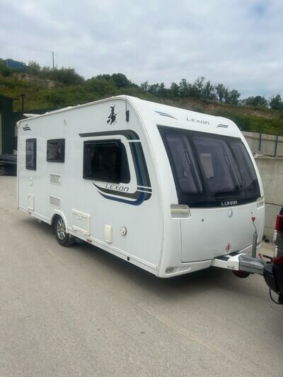 2015 LUNAR LEXON 470 2 BERTH END WASHROOM WITH FITTED MOTORMOVER 2015 LUNAR LEXON 470 2 BERTH END WASHROOM WITH FITTED MOTORMOVER