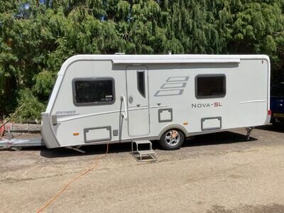 Hymer Nova 580SL SELF LEVELLING Hymer Nova 580SL SELF LEVELLING