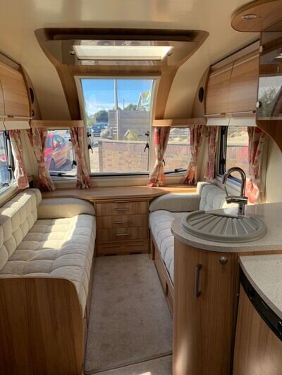 Bailey Unicorn Cadiz 2014. 2 Fixed bed. Immaculate. Awning, Motor Mover. Bailey Unicorn Cadiz 2014. 2 Fixed bed. Immaculate. Awning, Motor Mover.