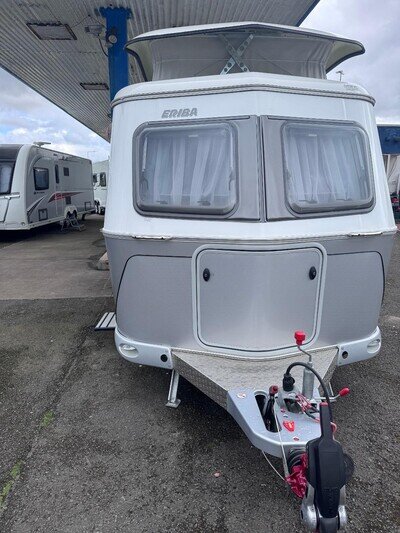 Adria Eriba Familia 310, Yr.2021, Fixed Bed, mover, awning, cover, extras Adria Eriba Familia 310, Yr.2021, Fixed Bed, mover, awning, cover, extras